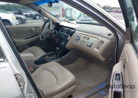 1998 Honda Accord Ex V6 из США, поврежденный, VIN 1HGCG1659WA073339